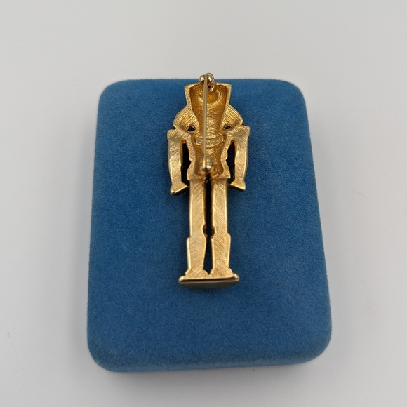 Vtg Signed MONET Retro Enamel Rhinestone Christmas Nutcracker Soldier Pin Brooch - Picture 5 of 7